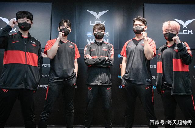 NS轻取DK,Bin关键团战开团秒人焦点之战四强赛,留下经典瞬间 NS轻取DK,Bin关键团战开团秒人焦点之战四强赛,留下经典瞬间