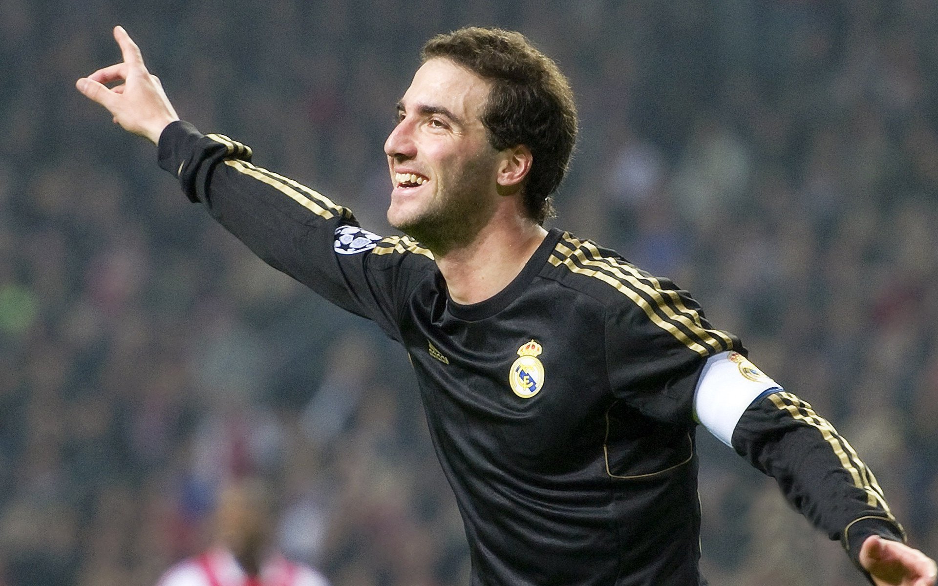 逆袭风暴！安哥拉用野蛮生长冲垮了洪都拉斯的精致画皮