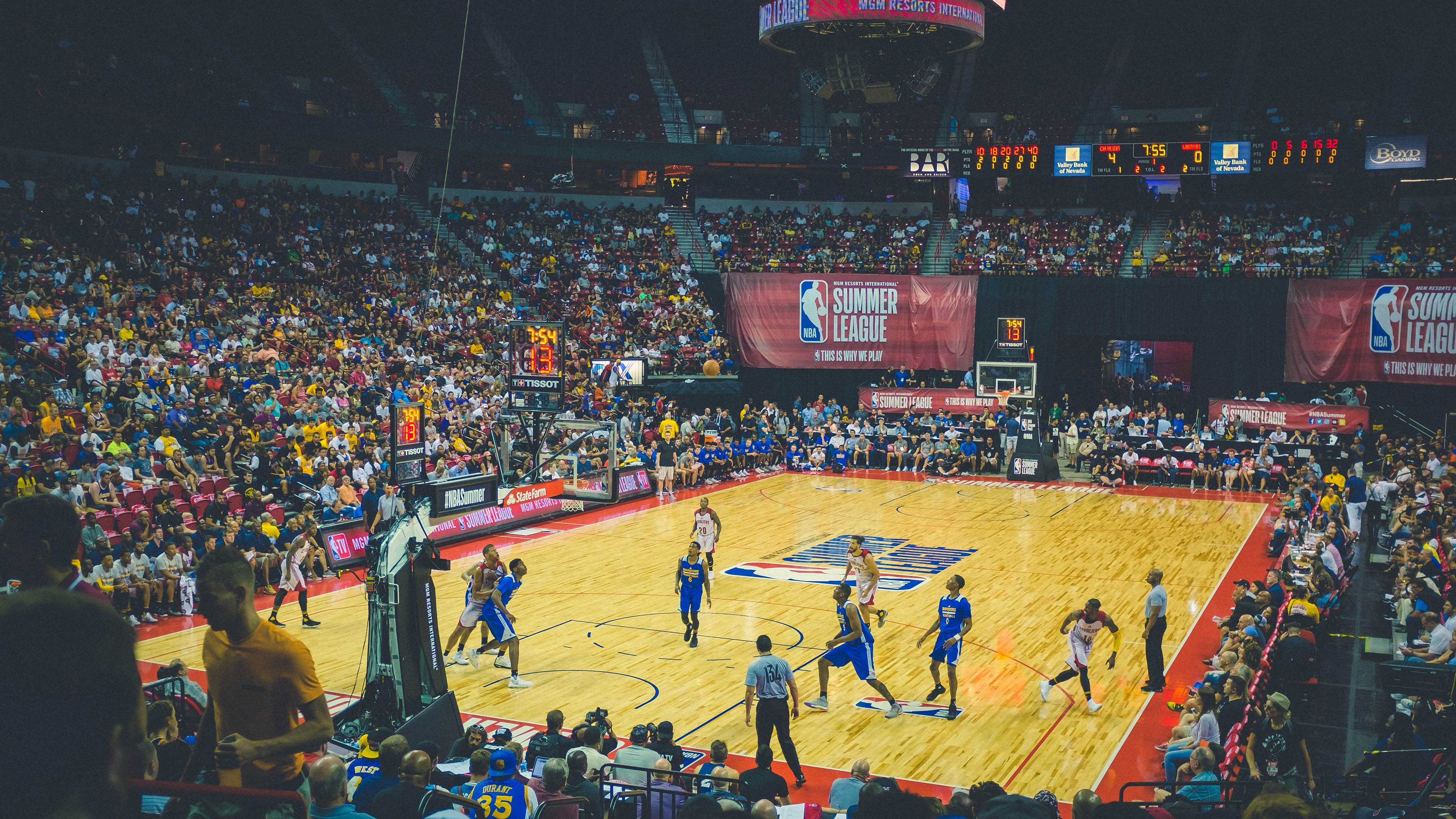 国王踏平骑士，武切维奇用一场比赛重新定义了现代内线